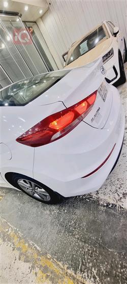 هیوندای ئەلەنترا
